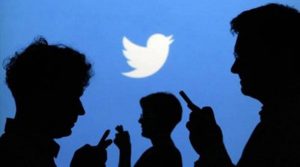 کامنت خارجی با متن دلخواه برای توییتر کامنت خارجی با متن دلخواه برای توییتر